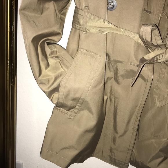 New tan express coat 💛 - Picture 6 of 7